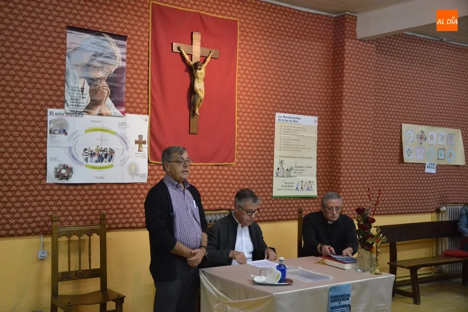Foto 3 - Cerca de 40 personas asisten a la conferencia del Padre Lino Herrero Prieto  