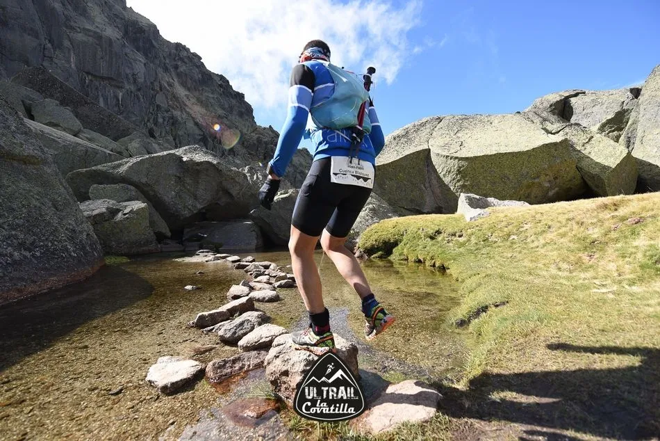 Foto 2 - La campeona del mundo, Azara Garc&iacute;a, amadrina el Ultrail La Covatilla  