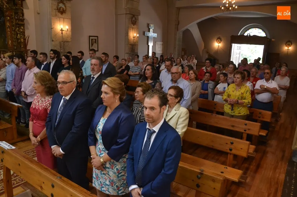 Foto 7 - Miguel &Aacute;ngel Garc&iacute;a Miguel preside su primera Eucarist&iacute;a  