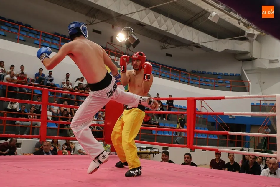Foto 10 - La Alamedilla vive la gran Gala del Kickboxing Salmantino en su decimocuarta edici&oacute;n