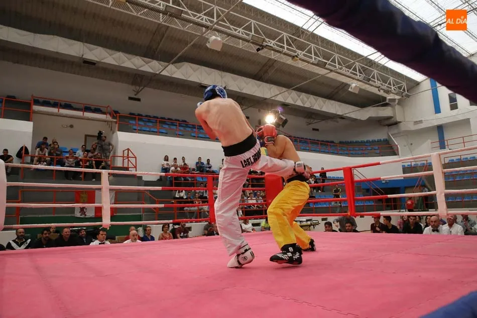 Foto 9 - La Alamedilla vive la gran Gala del Kickboxing Salmantino en su decimocuarta edici&oacute;n
