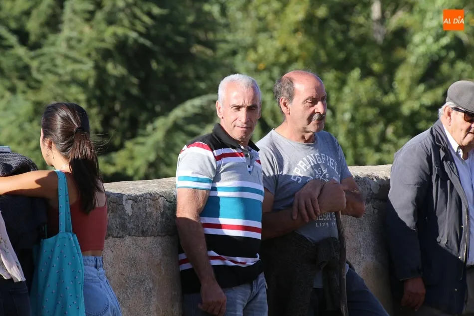 Foto 6 - Gema Mart&iacute;n y Antonio Fraile se llevan el triunfo en la Carrera Virgen del&nbsp; Pilar con el Puente...