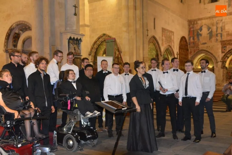 Foto 4 - Concierto del coro alem&aacute;n Studentenchor Heilderlberg en la Catedral Vieja