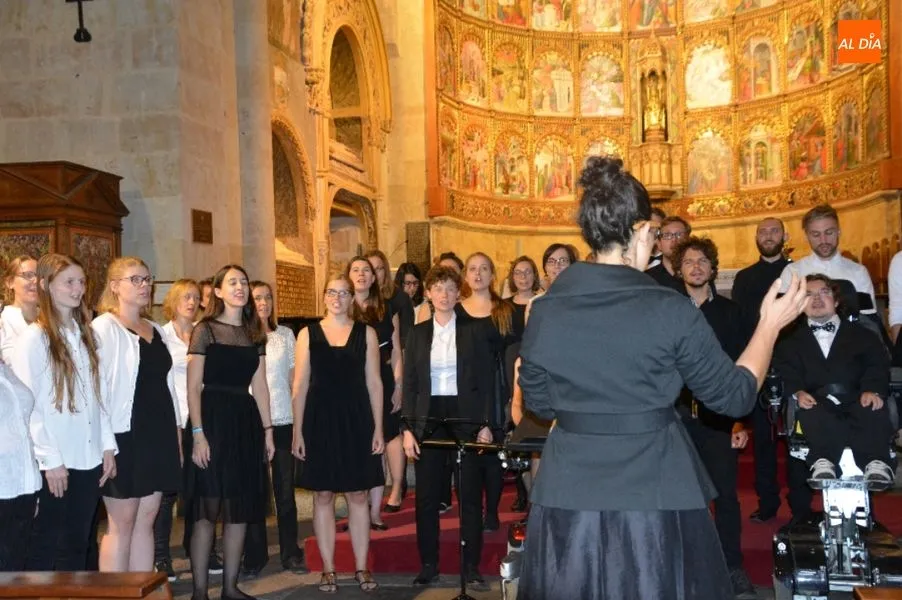 Foto 3 - Concierto del coro alem&aacute;n Studentenchor Heilderlberg en la Catedral Vieja