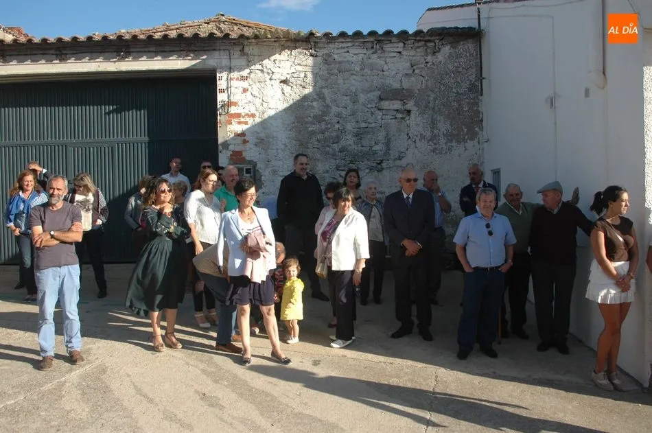 Foto 3 - Las Madrinas ofrecen sus roscas a la Virgen del Rosario en El Manzano  