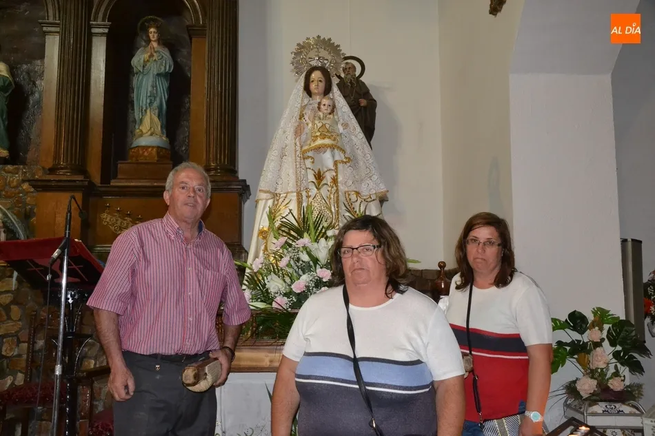 Foto 3 - El Puente inicia los festejos de la Virgen del Rosario poniendo a la venta 1.600 roscas  