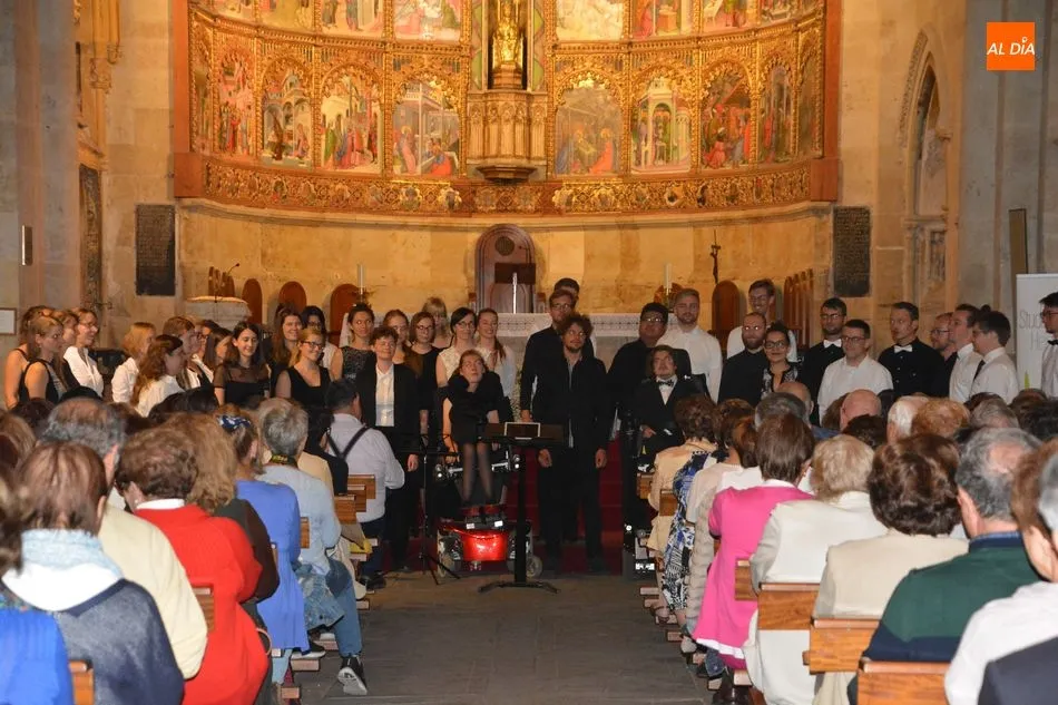 Foto 5 - Concierto del coro alem&aacute;n Studentenchor Heilderlberg en la Catedral Vieja