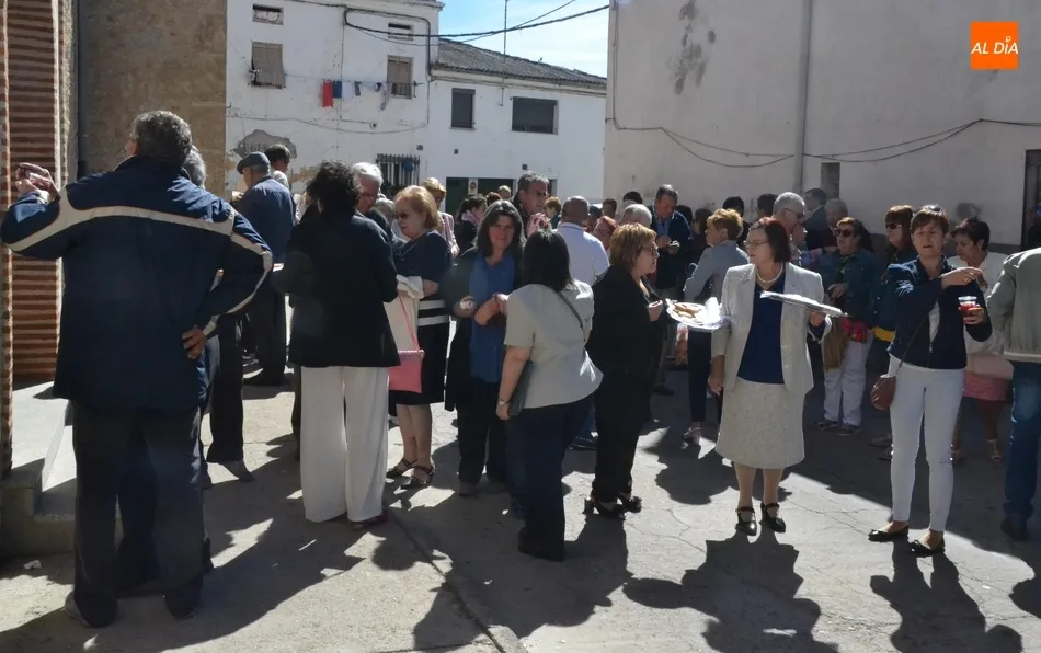 Foto 5 - Domingo Peinado dice adi&oacute;s a la Parroquia de Santa Marina durante la fiesta de la Virgen del...