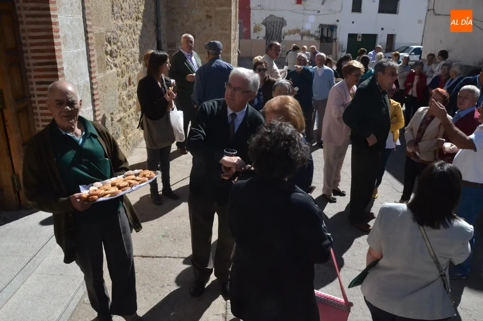 Foto 4 - Domingo Peinado dice adi&oacute;s a la Parroquia de Santa Marina durante la fiesta de la Virgen del...