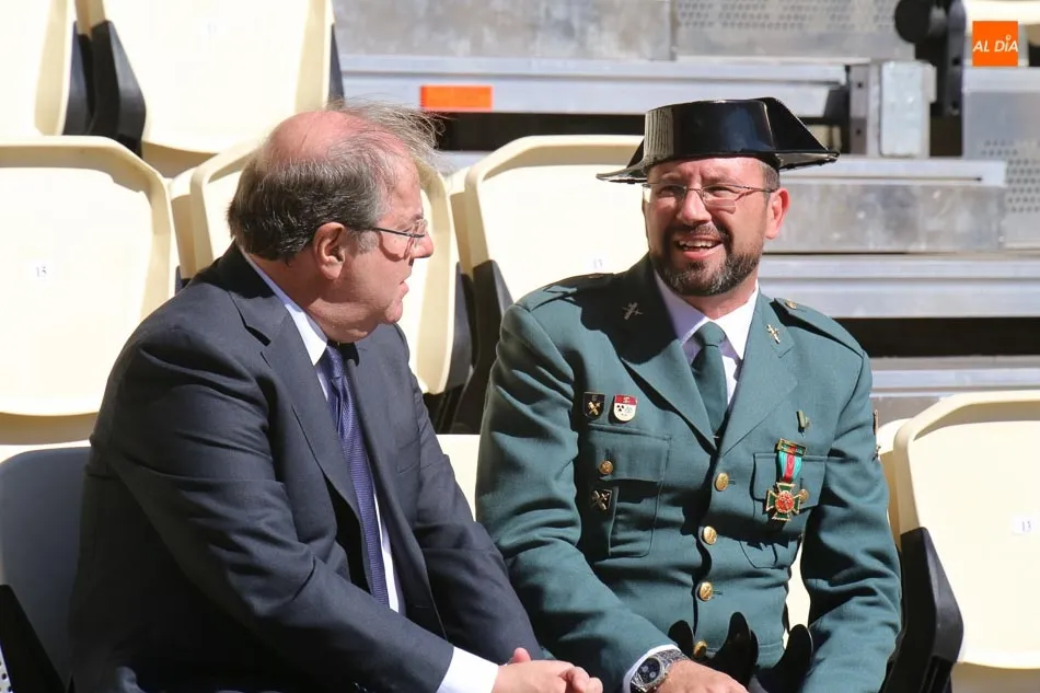 Foto 2 - La Guardia Civil, centro de todas las miradas en el &uacute;ltimo acto institucional en honor a su...