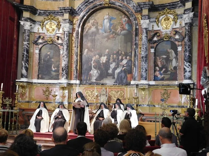Foto 4 - Sierva de Dios, Doctora entre los hombres y turista por el mundo