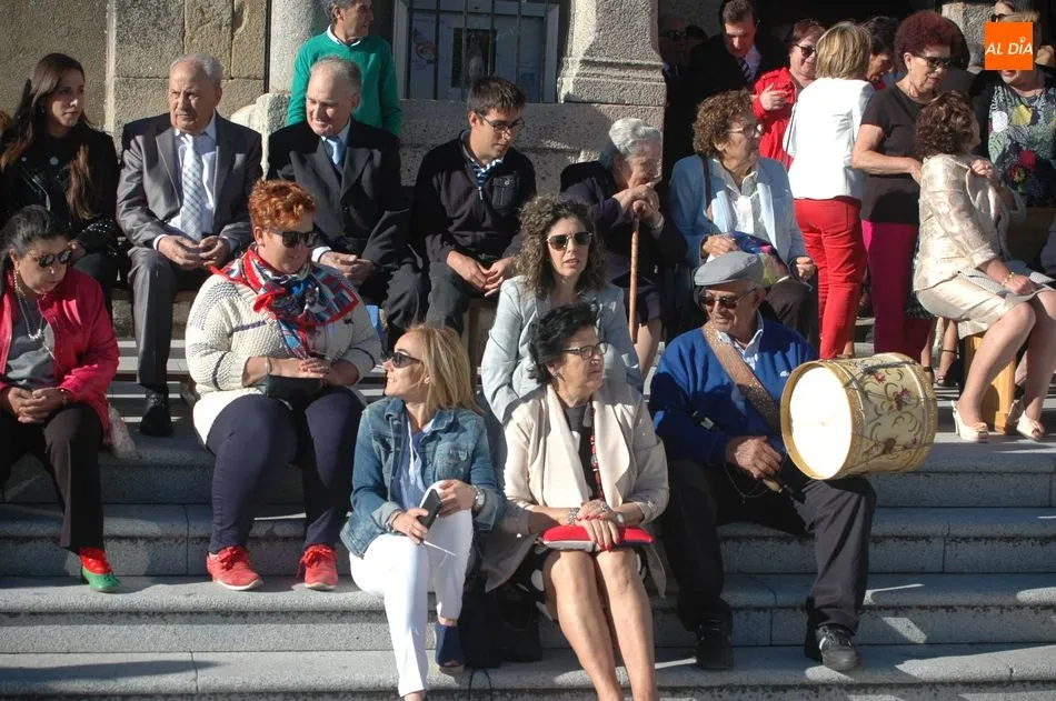 Foto 10 - Hasta 300 euros por dos roscas para la Virgen del Rosario en Valderrodrigo  
