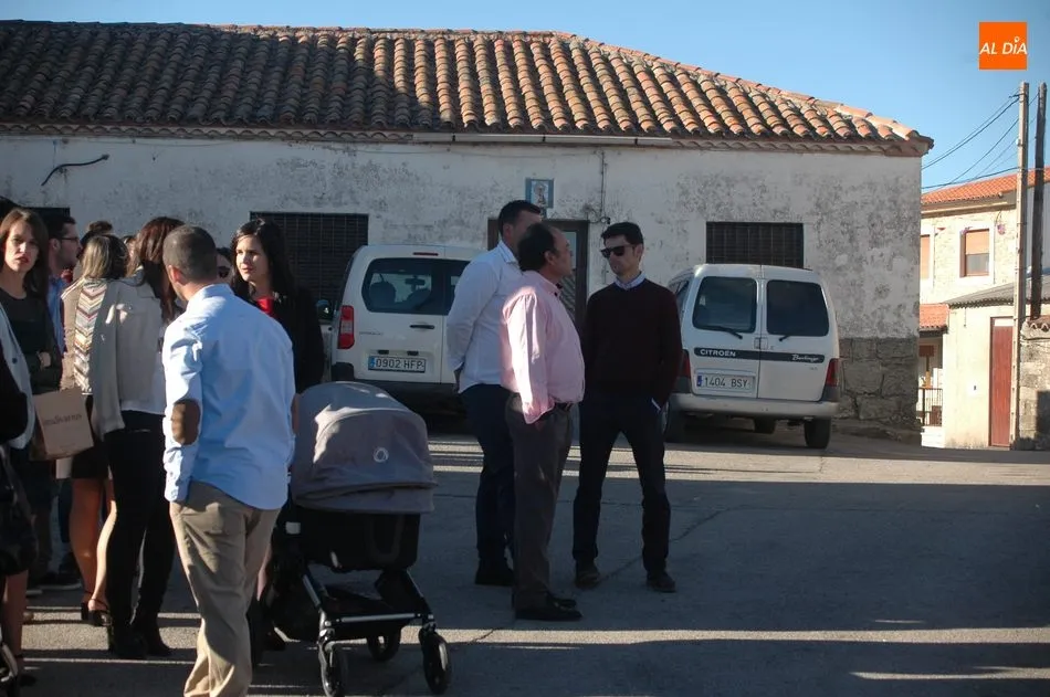 Foto 4 - Hasta 300 euros por dos roscas para la Virgen del Rosario en Valderrodrigo  