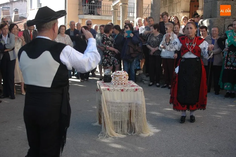 Foto 3 - Argentina pone Madrina a la Virgen del Rosario en Cabeza del Caballo