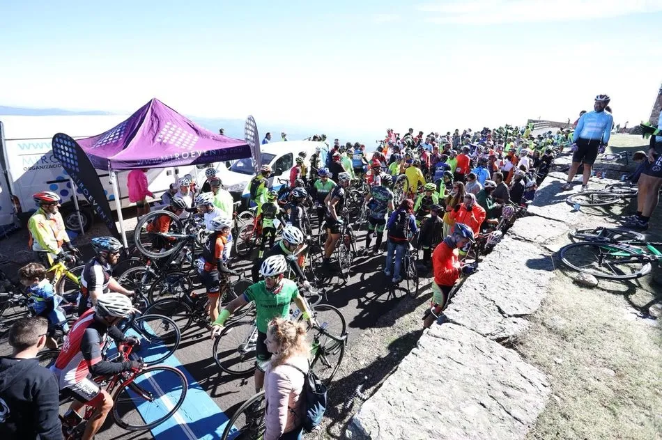 Foto 3 - David Mayo y Yolanda Esteban brillan en una Subida a la Pe&ntilde;a de Francia