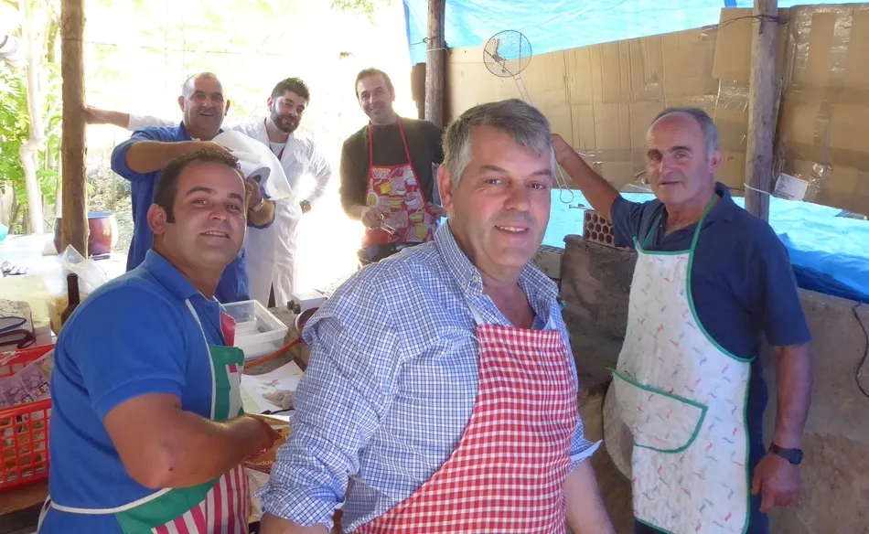 Foto 2 - Pedrotoro prolonga su esp&iacute;ritu festivo honrando a la Virgen del Rosario  
