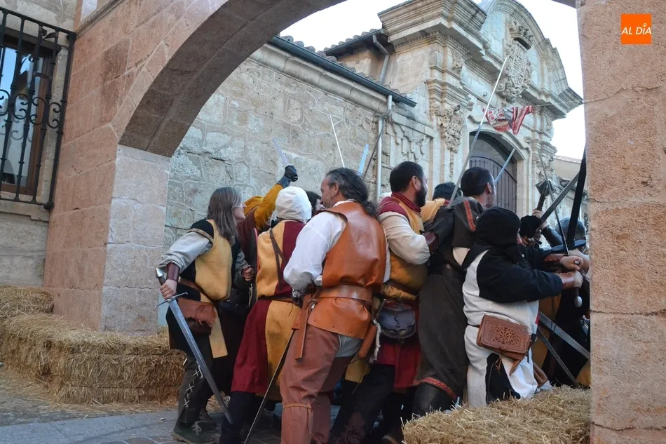 La Feria Medieval finaliza con un animado último desfile y un ‘combo’ de actividades junto al...