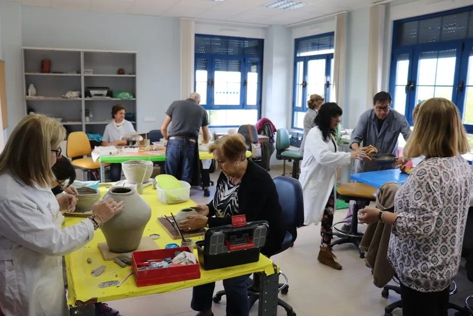 Foto 2 - Comienzan los talleres de cultura tradicional del Instituto de las Identidades en 30 municipios 