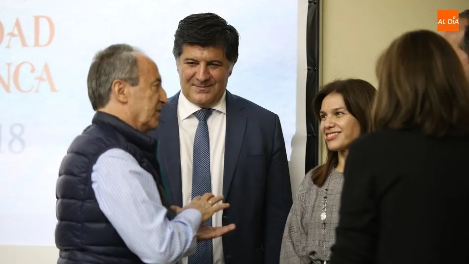 Los participantes antes de la ceremonia inaugural / Foto: Alberto Martín