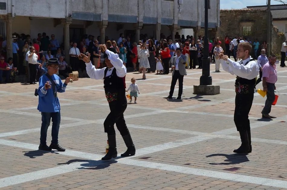 Foto 7 - La celebraci&oacute;n de Las Madrinas en Guadramiro contar&aacute; con el primer Certamen de Tamborileros  