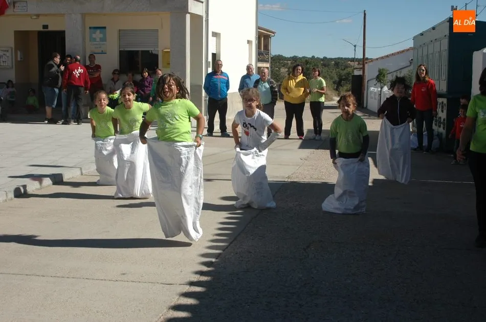 Foto 7 - En Valderrodrigo dicen adi&oacute;s a las fiestas de las Madrinas con una jornada llena de humor  