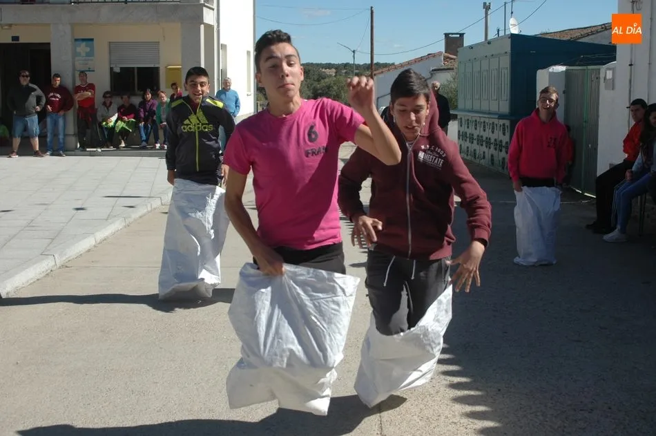 Foto 4 - En Valderrodrigo dicen adi&oacute;s a las fiestas de las Madrinas con una jornada llena de humor  