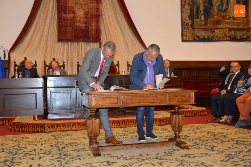 Foto 7 - UGT y la Universidad de Salamanca colaborar&aacute;n para impulsar la investigaci&oacute;n de la memoria...