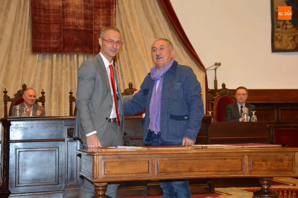 Foto 2 - UGT y la Universidad de Salamanca colaborar&aacute;n para impulsar la investigaci&oacute;n de la memoria...