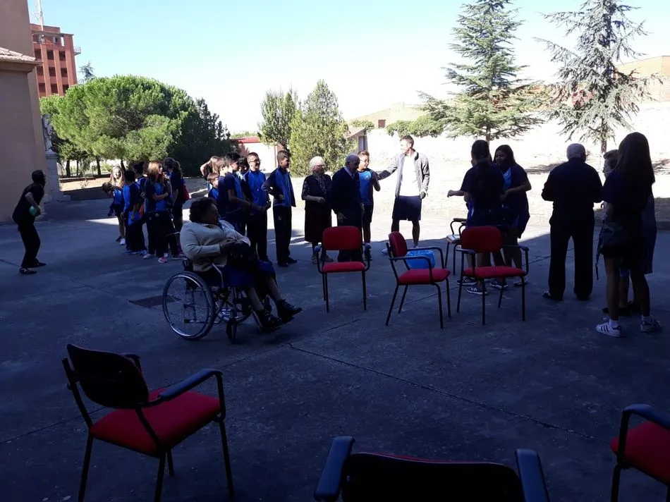 Foto 8 - Los alumnos del colegio San Juan Bosco viven una experiencia entra&ntilde;able en su visita a la...