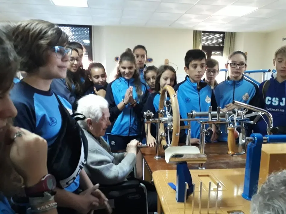 Foto 5 - Los alumnos del colegio San Juan Bosco viven una experiencia entra&ntilde;able en su visita a la...