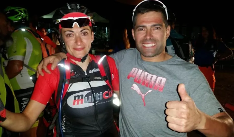 Ainhoa Castaño, tras concluir la 3ª etapa, junto a Roberto Calvo