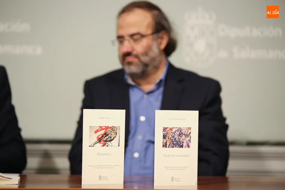 Foto 6 - La Diputaci&oacute;n publica los libros ganadores del V Premio de Poes&iacute;a &lsquo;Pilar Fern&aacute;ndez Labrador&rsquo; ...