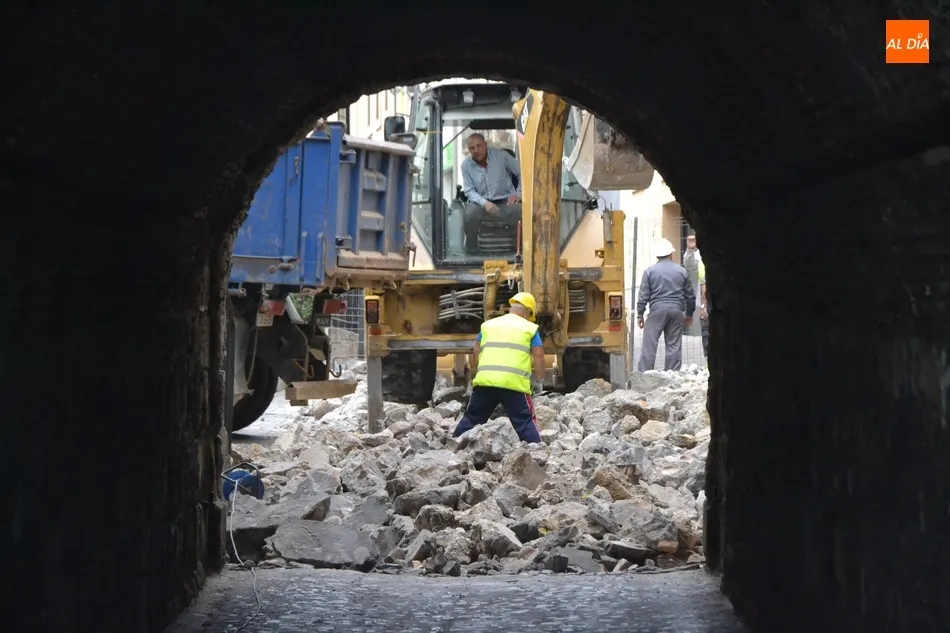 En marcha las obras de la Rúa del Sol y sus correspondientes cortes de tráfico  