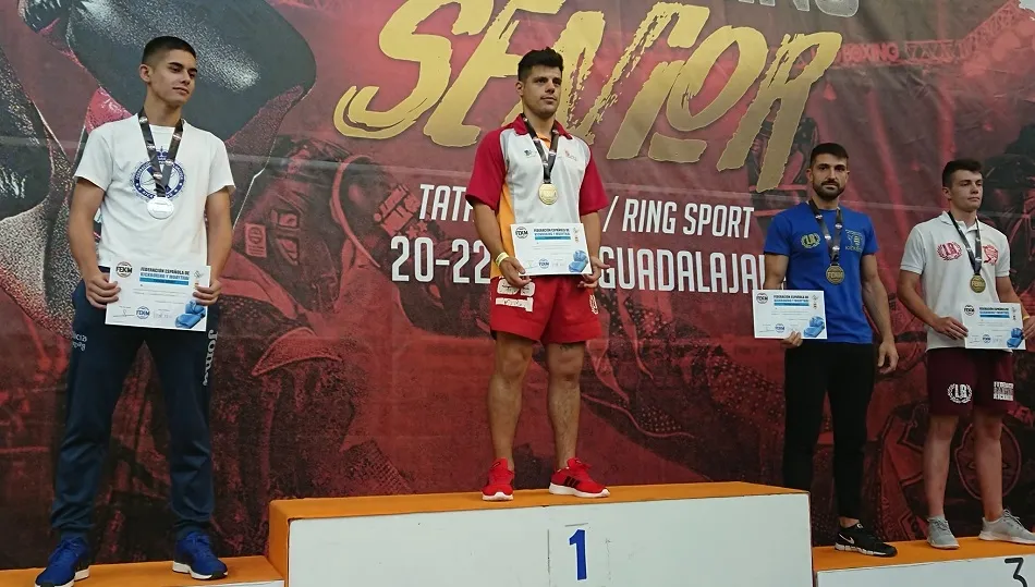 Huerta, en lo más alto del podio del campeonato.