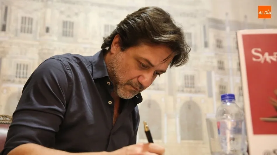 Foto 6 - Enrique Arce expone el valor de los detalles&nbsp;en &lsquo;La grandeza de las cosas sin nombre&rsquo;  