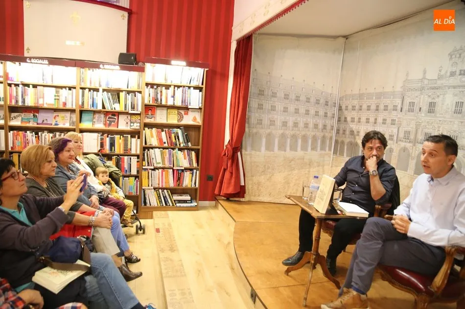 Foto 4 - Enrique Arce expone el valor de los detalles&nbsp;en &lsquo;La grandeza de las cosas sin nombre&rsquo;  