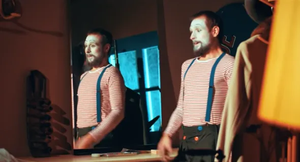 Three Columns Entertainment presenta el corto ‘La Musa’ al Festival ‘Rueda con Rueda’  