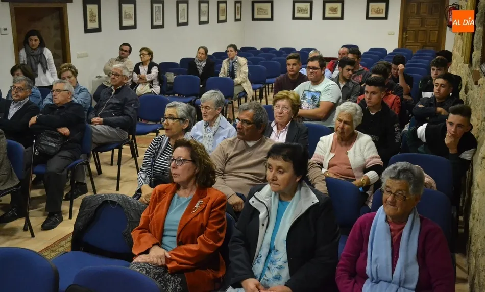 Foto 6 - Tres misioneros relatan su experiencia en Colombia, Ecuador y Zimbabue  