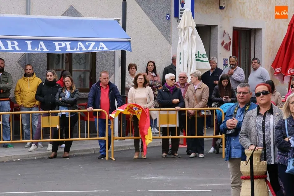 Foto 11 - Autoridades y vecinos rinden un sentido homenaje a la bandera y a las v&iacute;ctimas del terrorismo