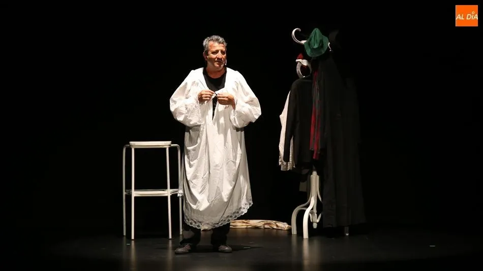 Miguelón representando a uno de sus personajes más conocidos. Fotos: Alberto Martín