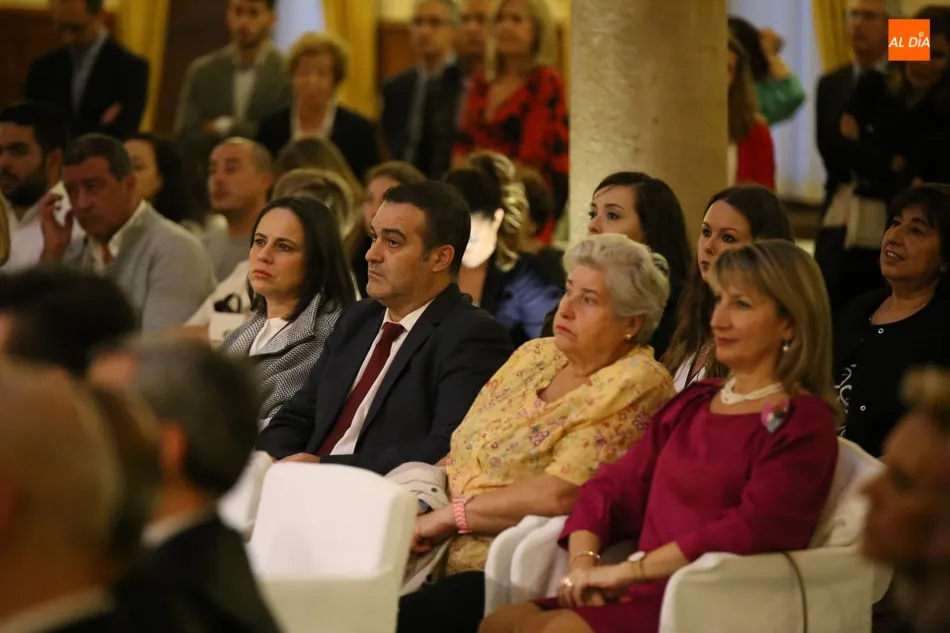 Foto 9 - Los abogados celebran sus fiestas con los nuevos colegiados y las medallas a las Bodas de Plata