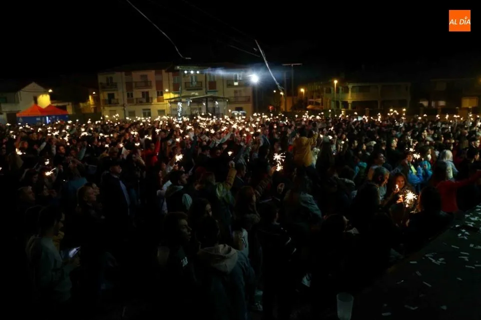 Foto 7 - La orquesta Panorama enciende la mecha festiva