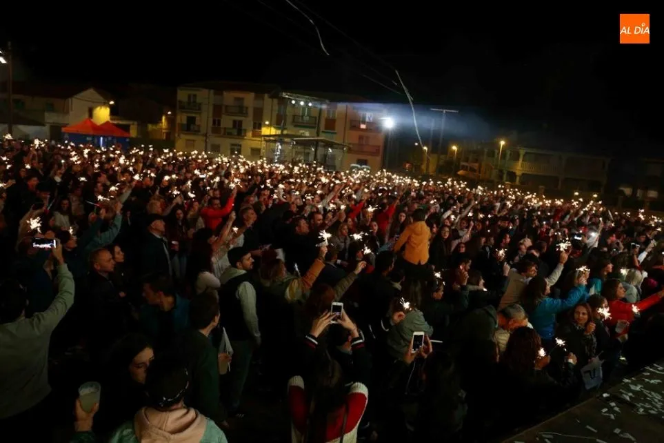 Foto 4 - La orquesta Panorama enciende la mecha festiva