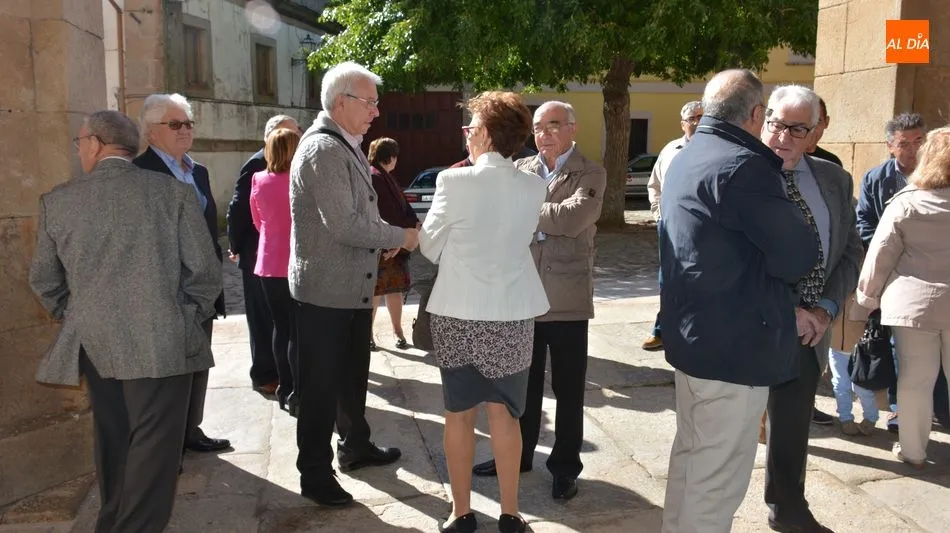 Foto 3 - La Guardia Civil de Lumbrales celebra el d&iacute;a de la Patrona arropada por las autoridades del...