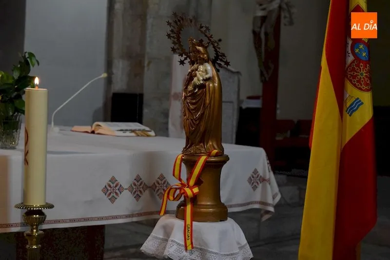 Foto 6 - Guardia Civil y Polic&iacute;a Local de Alba de Tormes conmemoran la festividad de la Virgen del Pilar&nbsp;