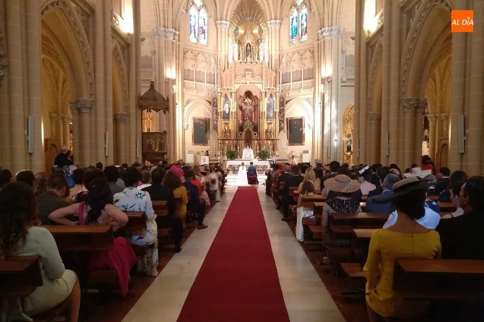 Foto 2 - Sa&uacute;l Jim&eacute;nez Fortes y Mabel C&aacute;ceres se casan  