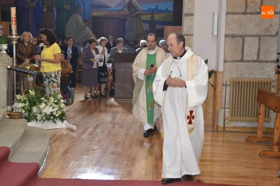 Foto 8 - La fiesta de la Guardia Civil recupera el ritmo tradicional tras la exaltaci&oacute;n patri&oacute;tica del...