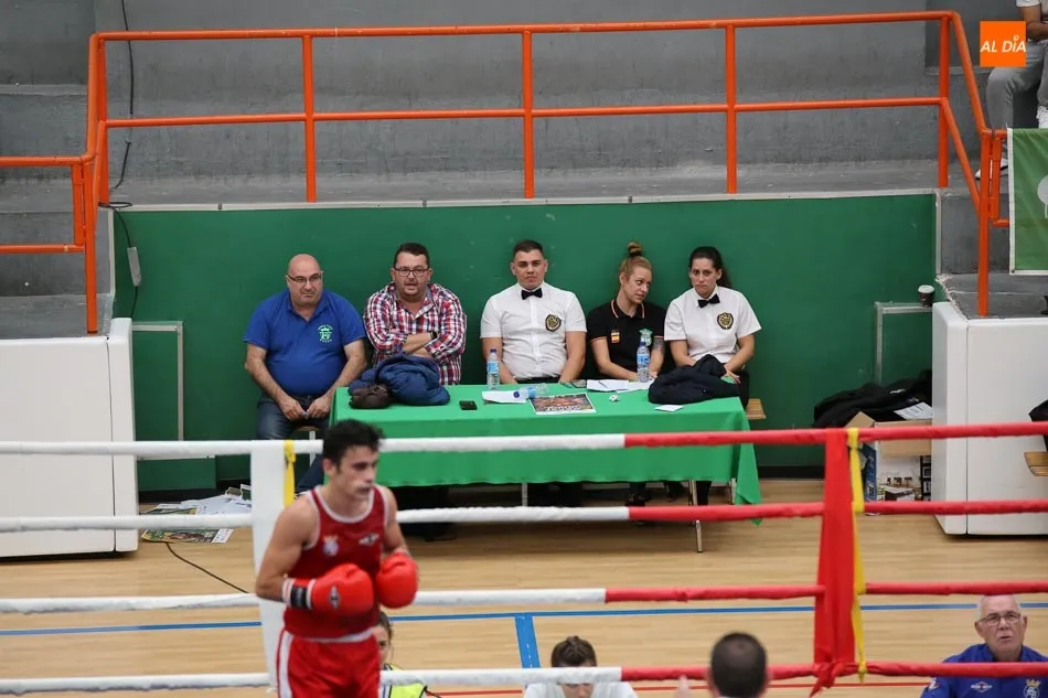 Foto 8 - El pabell&oacute;n municipal de la Alamedilla vive una fiesta del boxeo ol&iacute;mpico