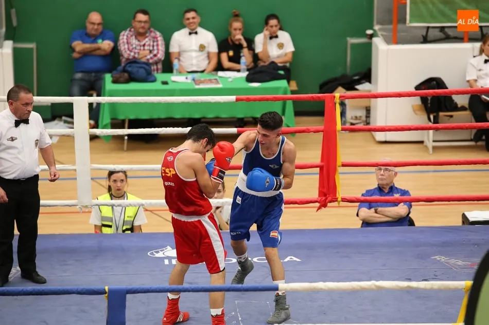 Foto 4 - El pabell&oacute;n municipal de la Alamedilla vive una fiesta del boxeo ol&iacute;mpico