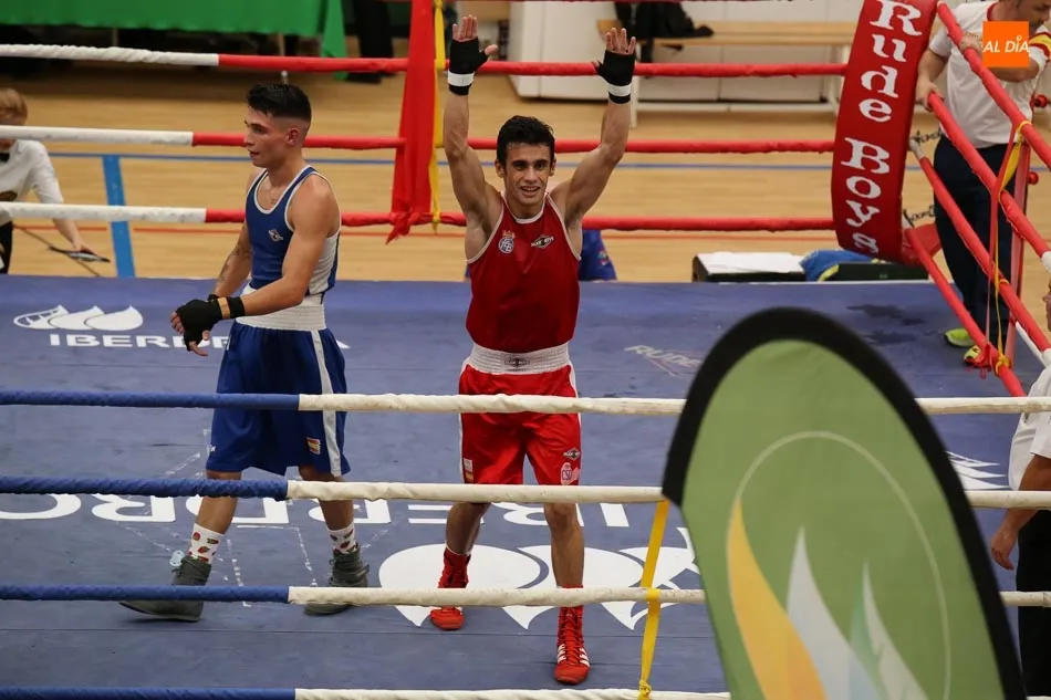 Foto 2 - El pabell&oacute;n municipal de la Alamedilla vive una fiesta del boxeo ol&iacute;mpico